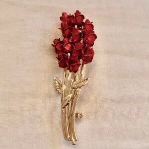 Vintage Bouquet Of 12 Red Roses With Gold Tone Long Stems Signed "W" Brooch Pin